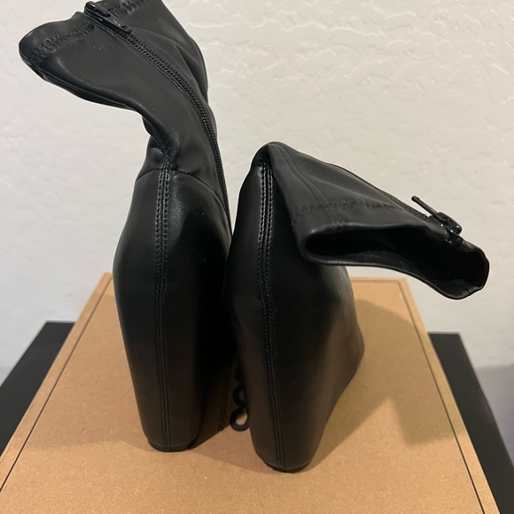 Asos Black Wedge Ankle Boot - Picture 5 of 5